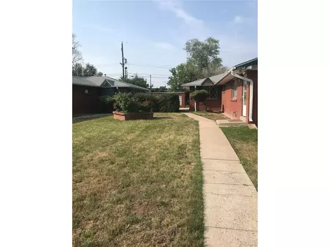 10702 E 4th Way, Aurora, CO 80010 photo 3