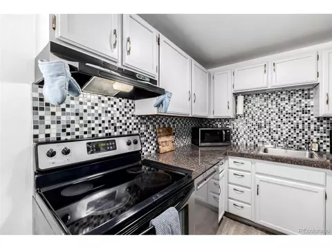 1505 S Ouray Cir #D, Aurora, CO 80017