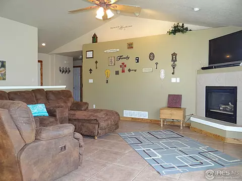3810 Stagecoach Dr, Evans, CO 80620 photo 4