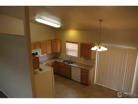 901 E 25th St, Greeley, CO 80631 photo 7