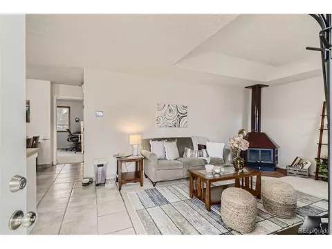 16160 E Radcliff Pl, Aurora, CO 80015 photo 2