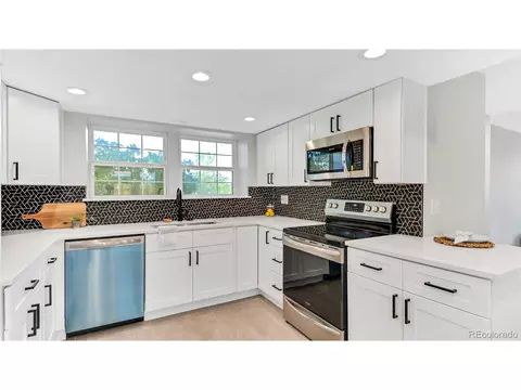 20911 E 42nd Ave, Denver, CO 80249 photo 13