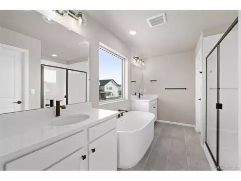 21105 E 62nd Ave, Aurora, CO 80019 photo 35