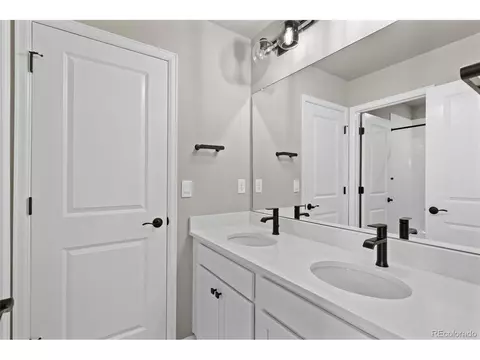 21105 E 62nd Ave, Aurora, CO 80019 photo 50