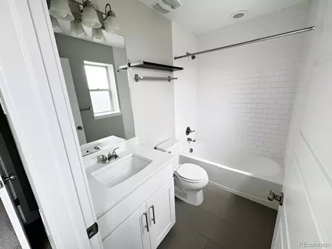 Bath - 11137 E 25th Ave, Aurora, CO 80010 photo 2 of 3