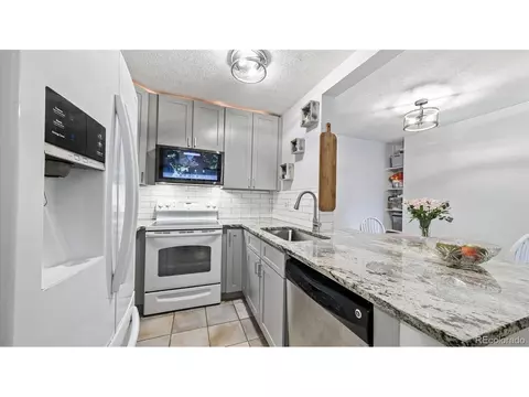 2281 S Vaughn Way #117A, Aurora, CO 80014