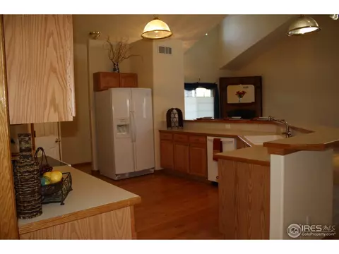 107 E Indiana Ave, Berthoud, CO 80513 photo 7