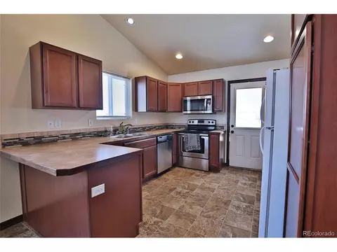 2916 Anchor Dr, Evans, CO 80620 photo 3