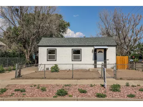 944 Spruce St, Pueblo, CO 81004