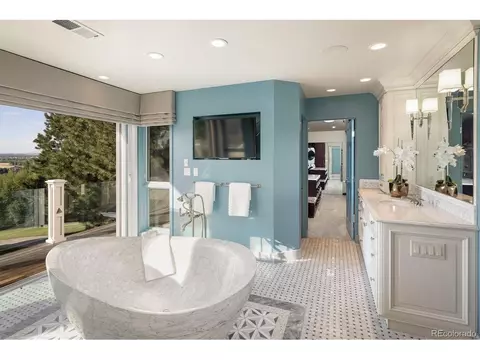 Bath - 17575 E Kettle Pl, Centennial, CO 80016 photo 4 of 6