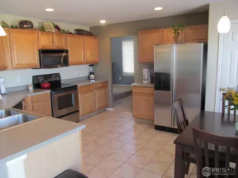 104 Whitney Ct, Windsor, CO 80550 photo 2