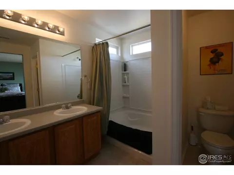 2465 E 127th Pl, Thornton, CO 80241 photo 11