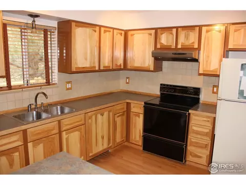 211 Pinewood Dr, Lyons, CO 80540 photo 7