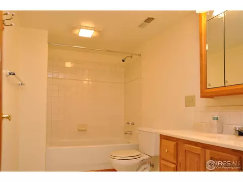 942 Pendleton Ave, Longmont, CO 80504 photo 20