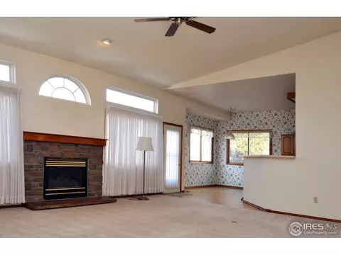 942 Pendleton Ave, Longmont, CO 80504 photo 4