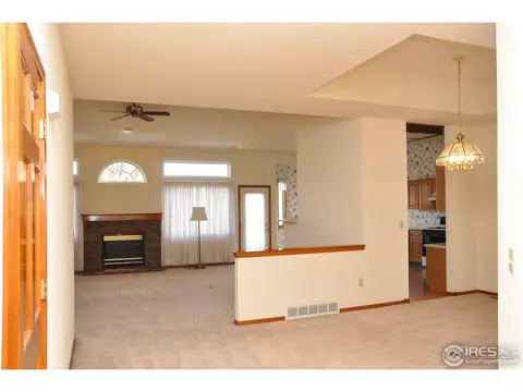 942 Pendleton Ave, Longmont, CO 80504 photo 3