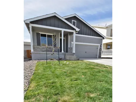 47326 Iris Ave, Bennett, CO 80102 photo 2