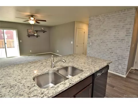 47326 Iris Ave, Bennett, CO 80102 photo 9