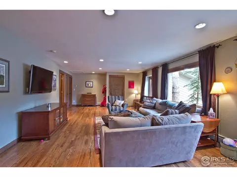 3068 S Lakeridge Trl, Boulder, CO 80302 photo 2
