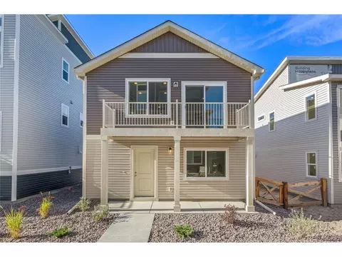 45036 Sunflower Ln, Bennett, CO 80102