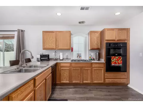 19415 Robins Dr, Denver, CO 80249 photo 10