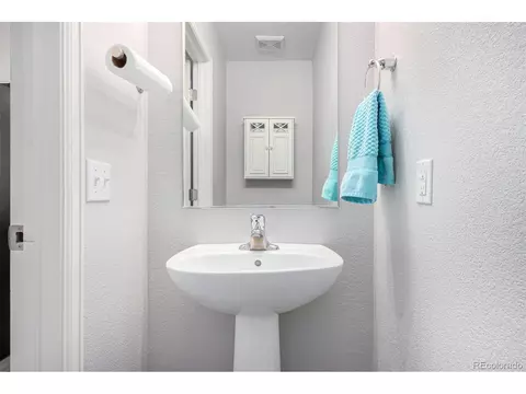 19415 Robins Dr, Denver, CO 80249 photo 12