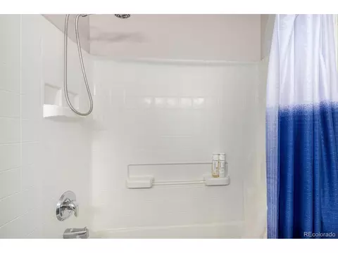 19415 Robins Dr, Denver, CO 80249 photo 17