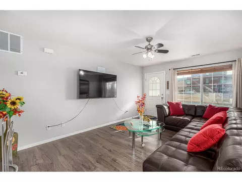 19415 Robins Dr, Denver, CO 80249 photo 6