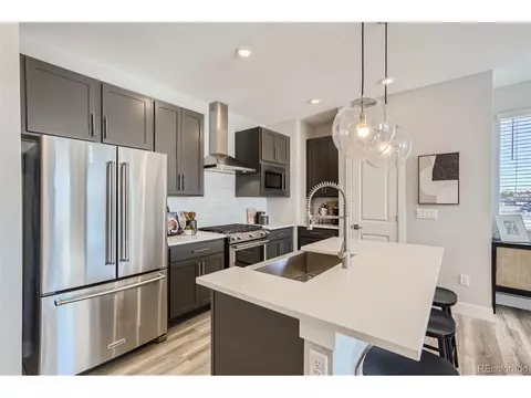 322 Geneva St, Aurora, CO 80010