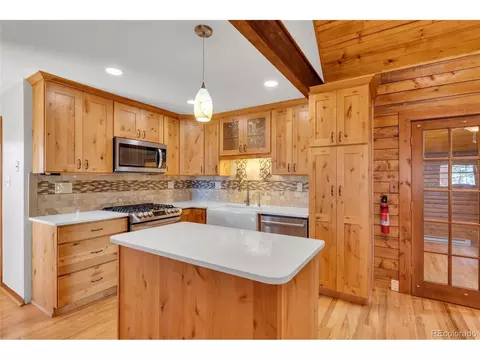 Kitchen - 10197 Horizon View Dr, Morrison, CO 80465 photo 3 of 3