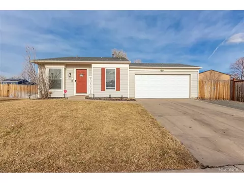 19583 E Buchanan Pl, Aurora, CO 80011