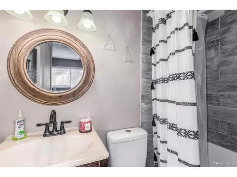 19583 E Buchanan Pl, Aurora, CO 80011 photo 18