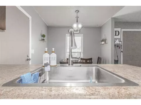 19583 E Buchanan Pl, Aurora, CO 80011 photo 7