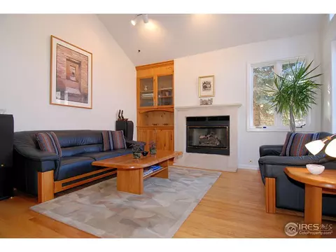 1105 Oakdale Pl, Boulder, CO 80304 photo 3