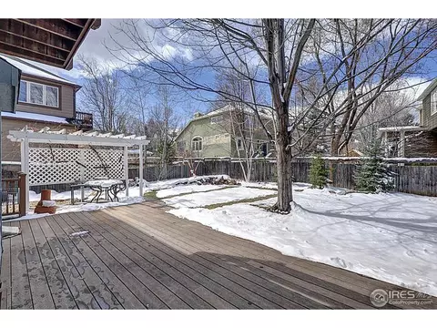 1433 Oakleaf Cir, Boulder, CO 80304 photo 3