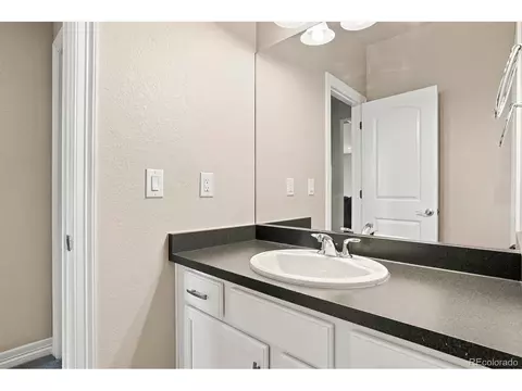 Bath - 21735 E Idyllwilde Dr, Parker, CO 80138 photo 3 of 4