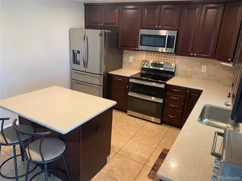 2201 S Uravan St, Aurora, CO 80013 photo 6