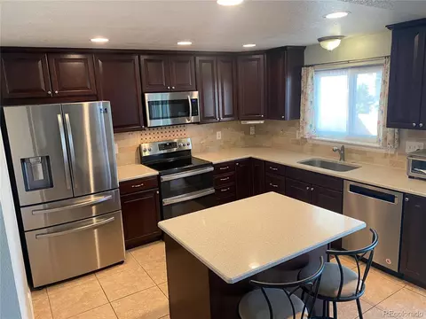 2201 S Uravan St, Aurora, CO 80013 photo 5