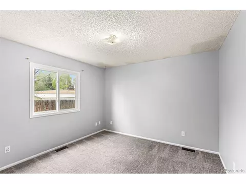 817 Holmes Pl, Berthoud, CO 80513 photo 11