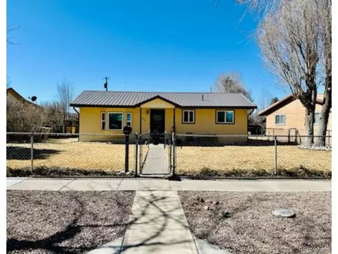 1203 East Ave, Alamosa, CO 81101