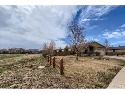 8216 Raspberry Dr, Frederick, CO 80504 photo 3