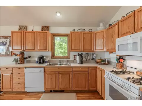 Kitchen - 31320 Timothys Trl, Conifer, CO 80433 photo 2 of 6