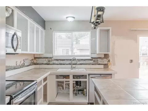 14945 E 50th Ave, Denver, CO 80239 photo 6