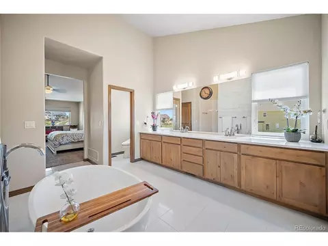 Bath - 12692 Clark Peak Ct, Peyton, CO 80831 photo 2 of 6