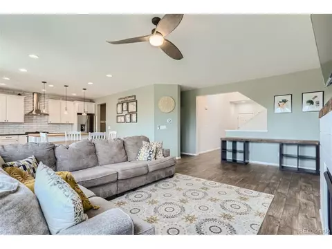 15773 E Warner Dr, Denver, CO 80239 photo 8