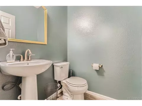 15773 E Warner Dr, Denver, CO 80239 photo 14