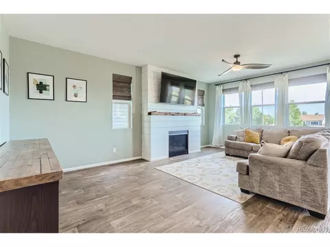 15773 E Warner Dr, Denver, CO 80239 photo 7
