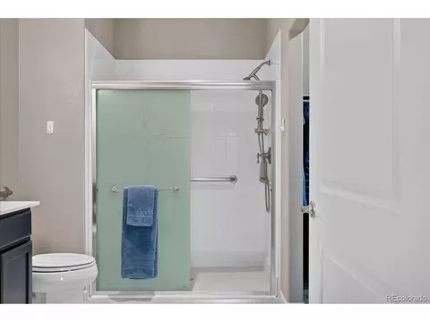Bath - 3581 E 124th Pl, Thornton, CO 80241 photo 3 of 4