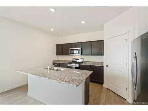 1826 Hydrangea Dr, Windsor, CO 80550 photo 3