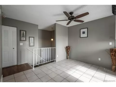 19704 E Batavia Dr, Aurora, CO 80011 photo 5